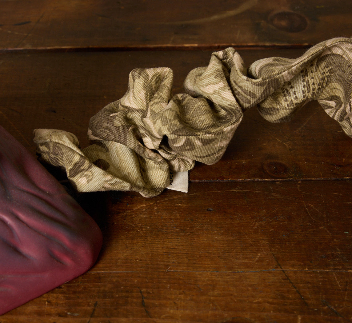 PIERCE & WARD PROVENÇAL FLORAL CORD COVER