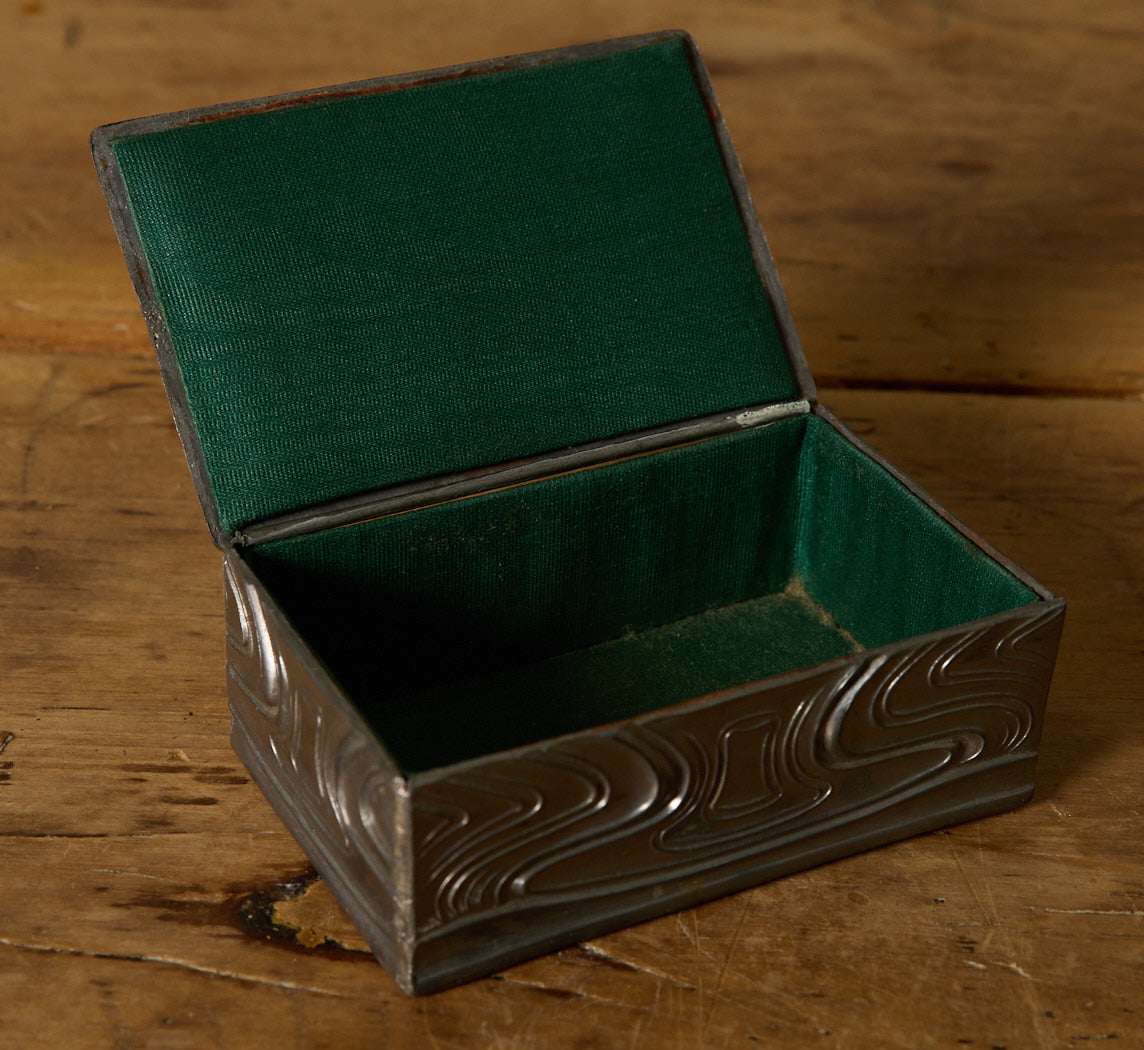 EUROPEAN ART NOUVEAU METAL BOX