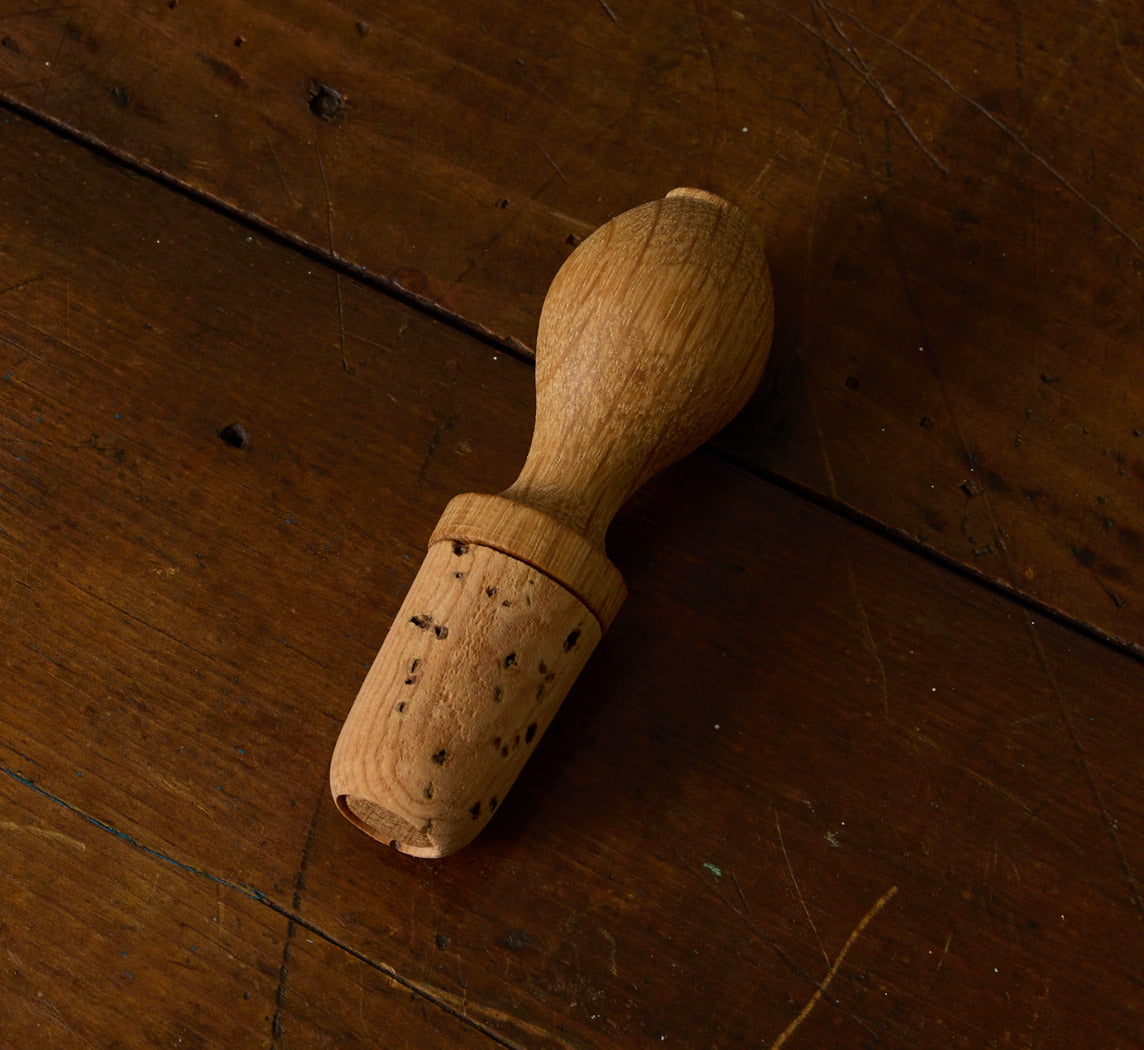 OAK WINE STOPPER
