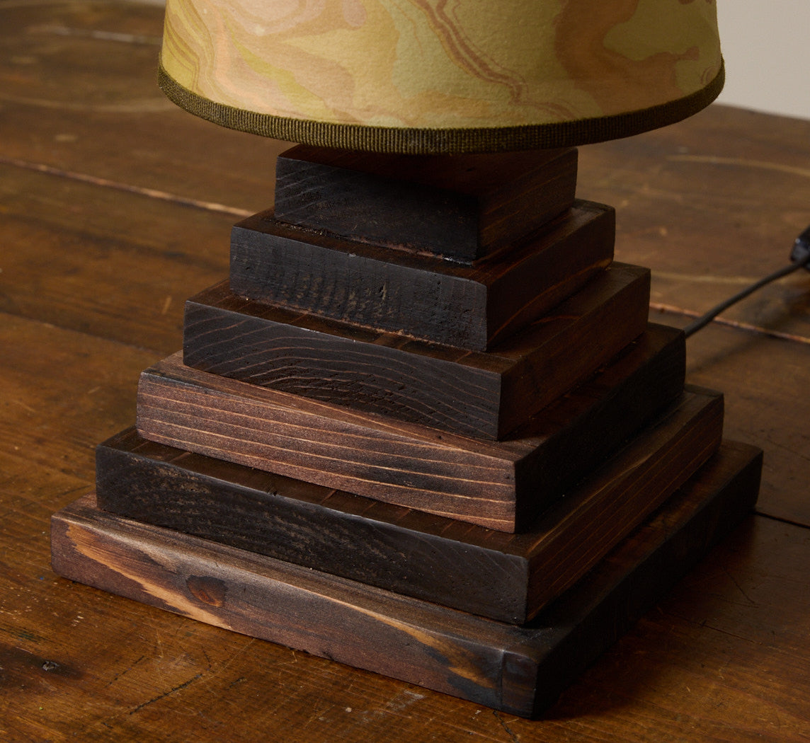 VINTAGE FOLK ART PINE PYRAMID TABLE LAMP WITH SUMINAGASHI SHADE