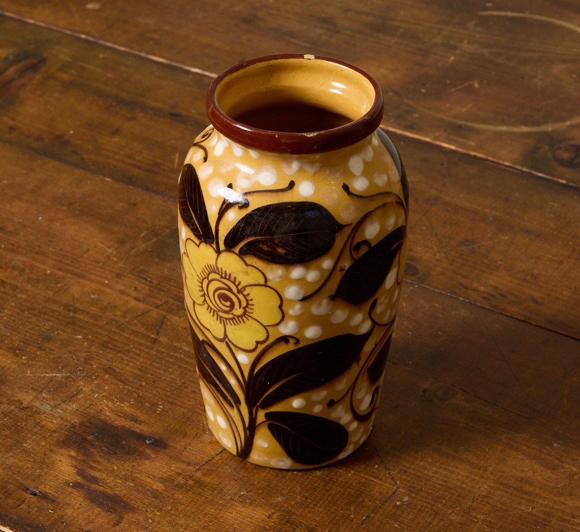 VINTAGE ITALIAN MAJOLICA FLOWER & DOT VASE
