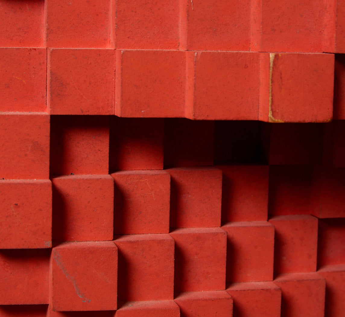 1950S VIENNESE MODERNIST GEOMETRIC RED WOOD SCULPTURE BY ALOIS HEIDEL (1915-1990)
