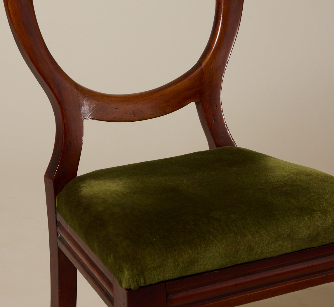 19TH CENTURY VICTORIAN VELVET & WALNUT CHAIR