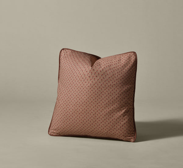 THE HOLLY PILLOW fall 23 Pierce & Ward