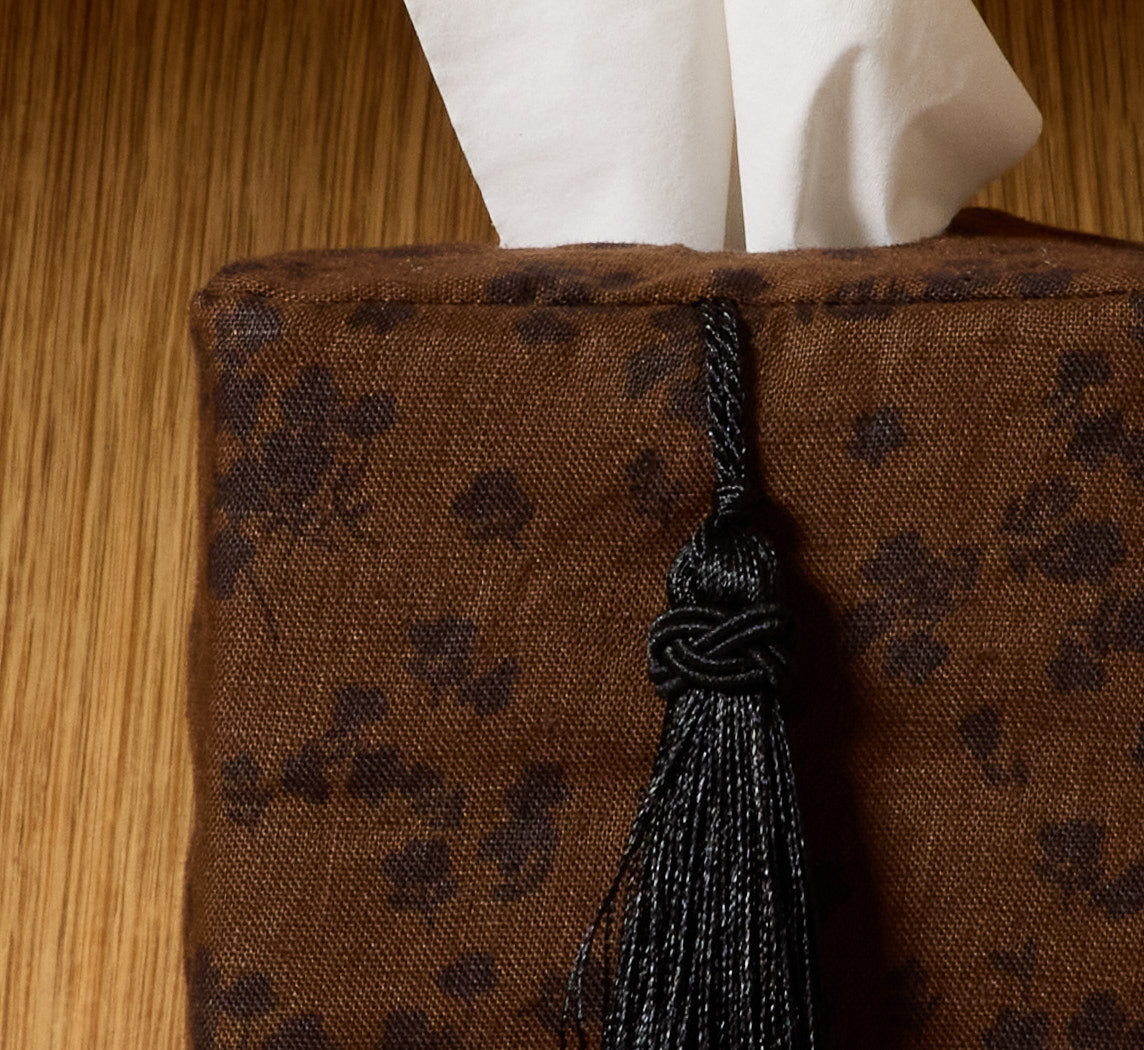 PIERCE & WARD BLACK VINE TISSUE BOX COVER