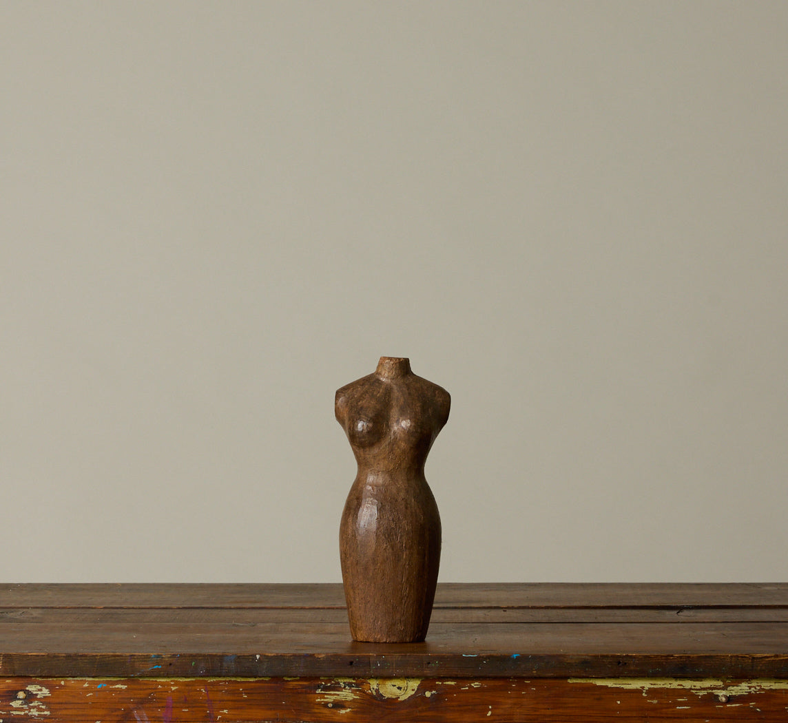 CARVED WOOD MANNEQUIN TORSO (SHORT)
