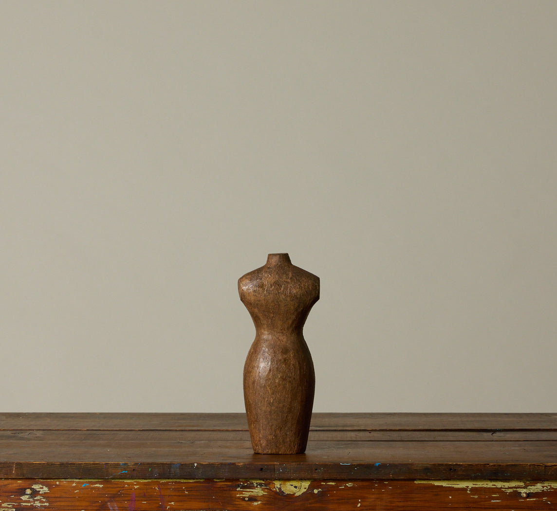 CARVED WOOD MANNEQUIN TORSO (SHORT)