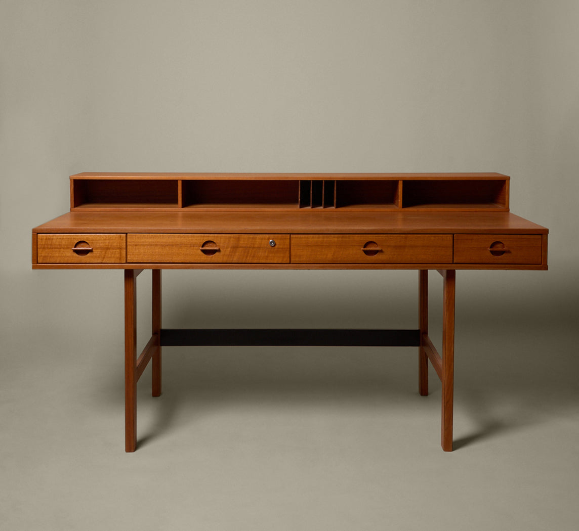20TH CENTURY DANISH PARTNERS DESK – Pierce & Ward