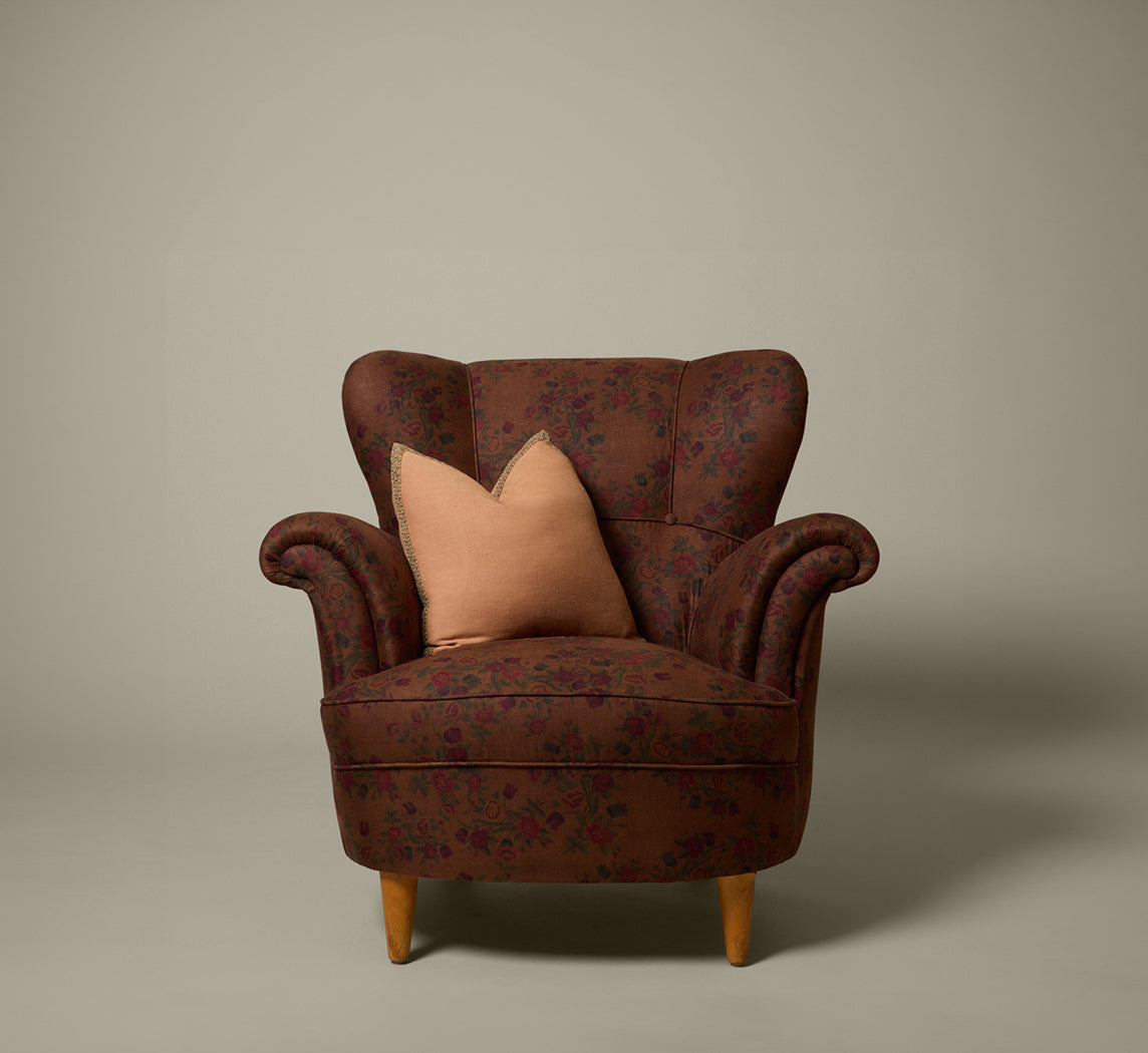 1930S WINGBACK LOUNGE CHAIR IN SPRING VINE FLORAL