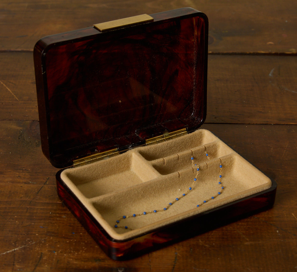 VINTAGE LUCITE TORITIOSE SHELL JEWELRY BOX