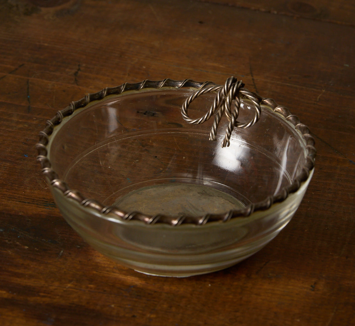 1940S FRENCH GLASS BOWL WITH SILVER ROPE EDGING
