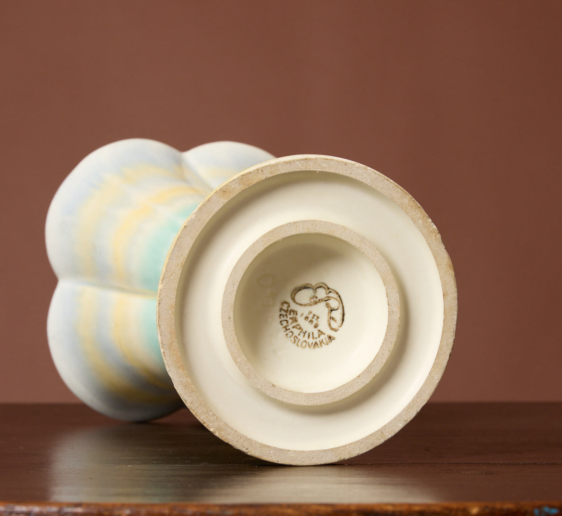 1930S ART DECO OMBRE GLAZED EARTHENWARE VASE