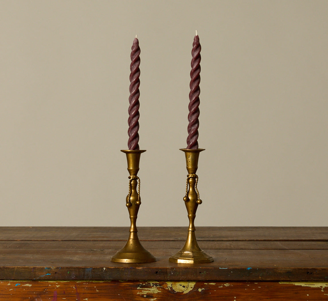 PAIR OF VINTAGE CANDLESTICK HOLDERS WITH BRASS ROPE
