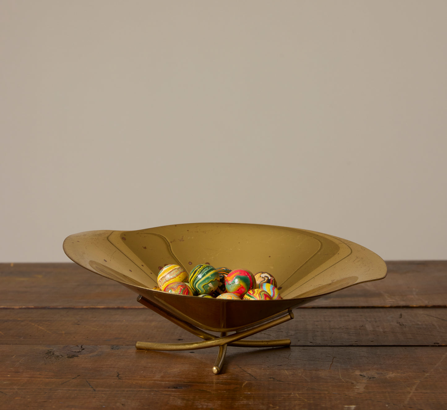 1940S BRASS TRIPOD BOWL BY GÜNTER KUPETZ FOR WMF