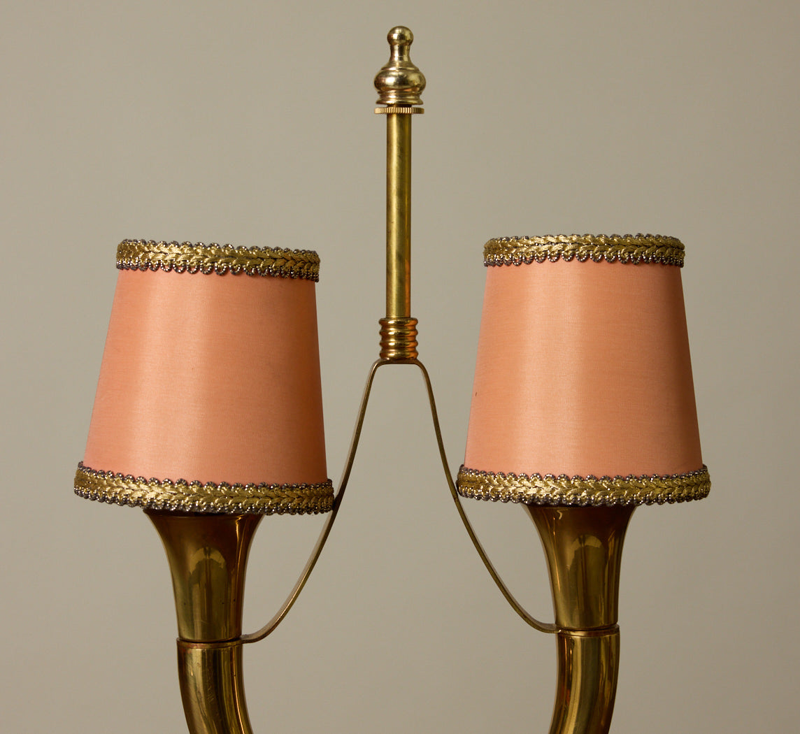 1950S ITALIAN MODERNIST TABLE LAMP IN THE STYLE OF EMILIO LANCIA