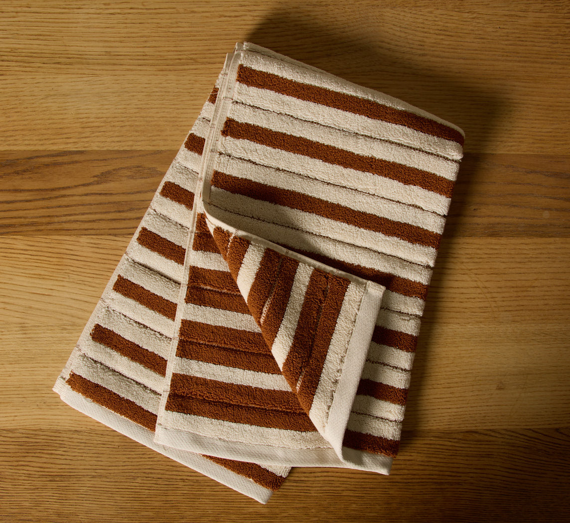 BAINA ECHO BATH MAT IN CHALK & FUYU