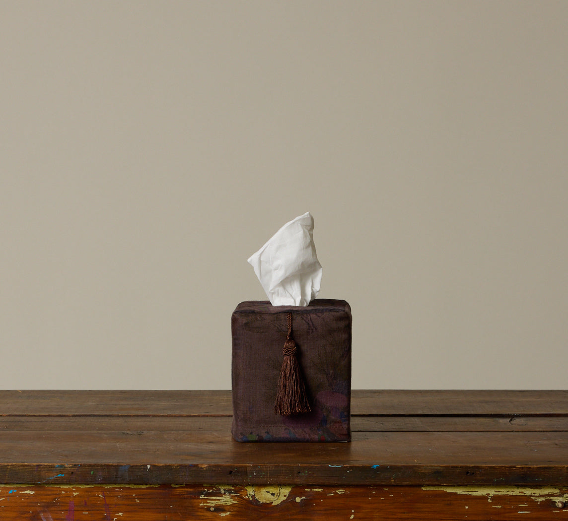 PIERCE & WARD VILLAGE SCENE IN PLUM LINEN TISSUE BOX COVER