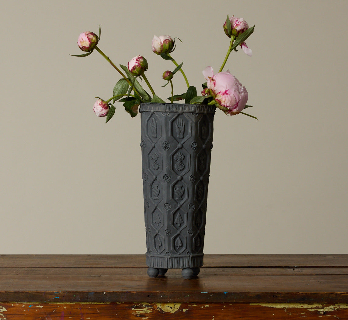 CARA BAUERMEISTER ARTIST'S TOUR VASE IN SLATE