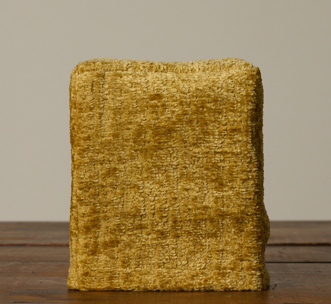 PIERCE & WARD GOLDEN POODLE TISSUE BOX COVER