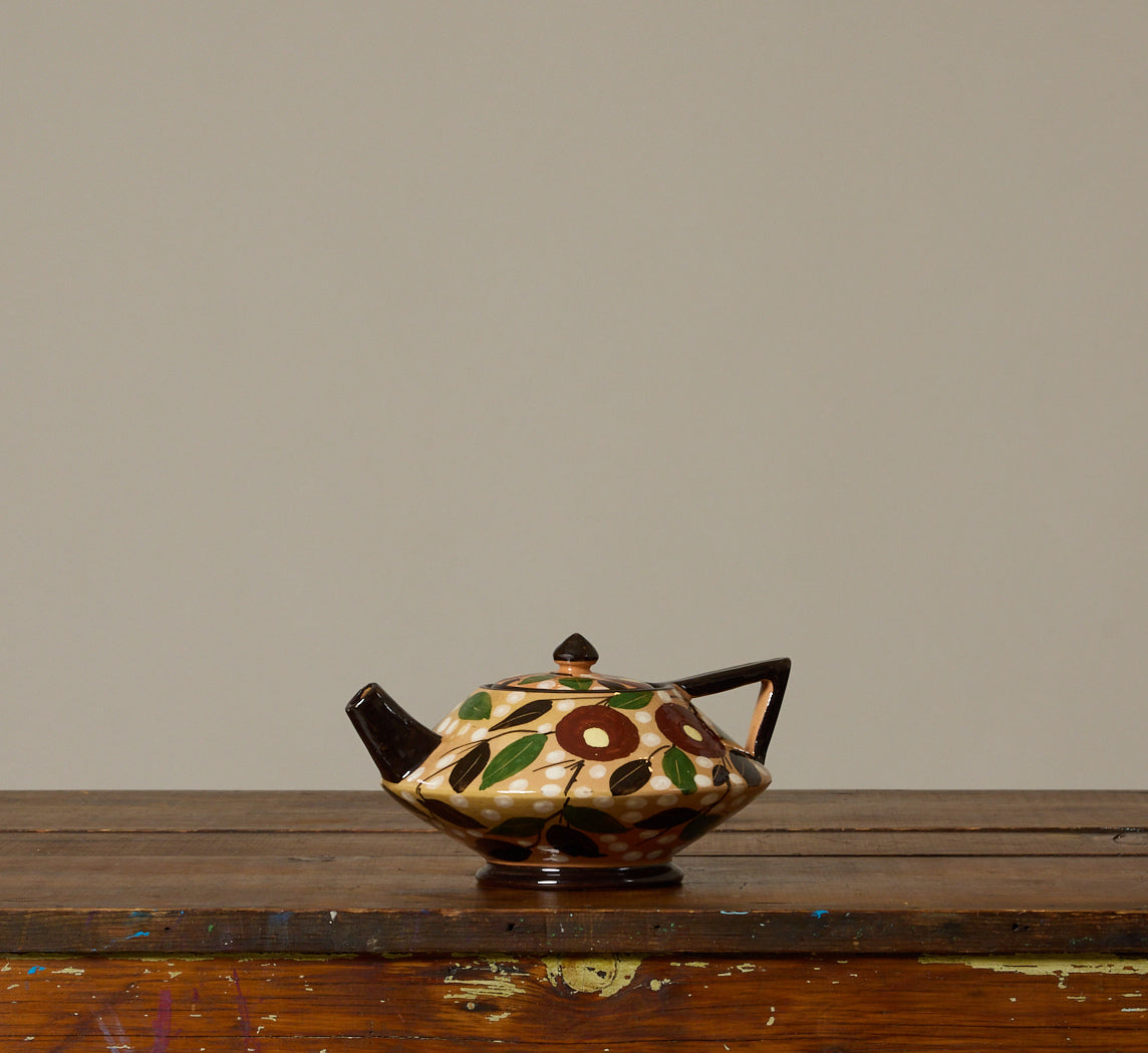 VINTAGE ITALIAN MAJOLICA HAND PAINTED TEAPOT