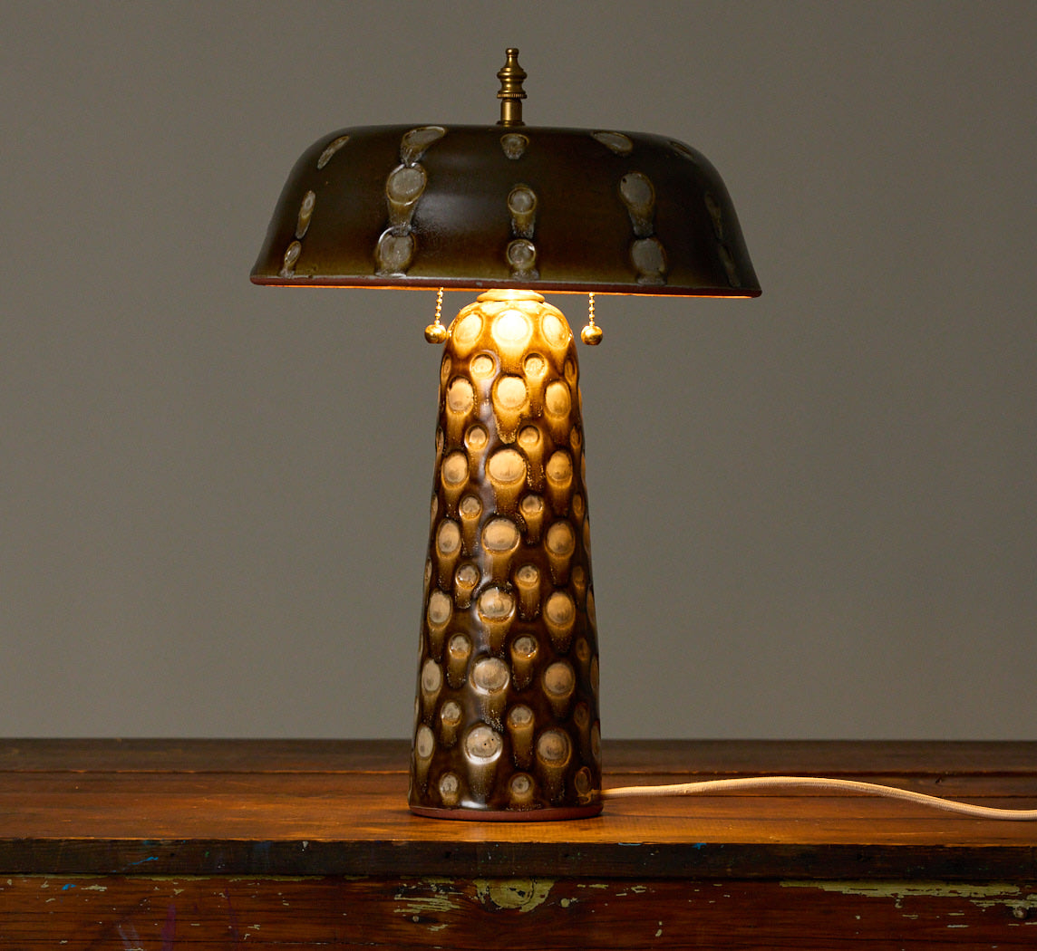 CASA ALFARERA POLKA LAMP IN CARAMEL BROWN WITH CREAM DOTS