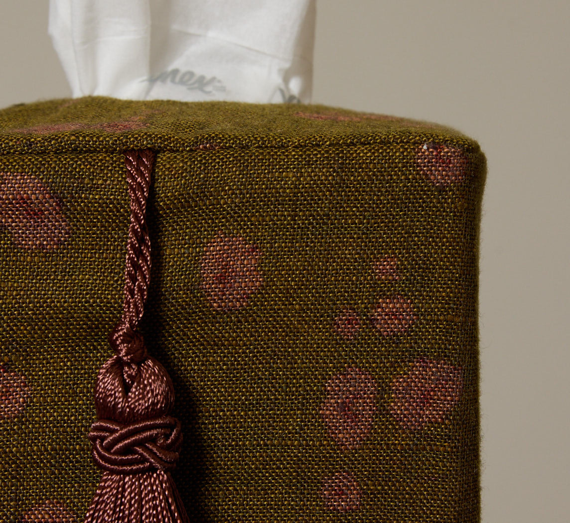 PIERCE & WARD GREEN AND PINK FLORAL TISSUE BOX COVER