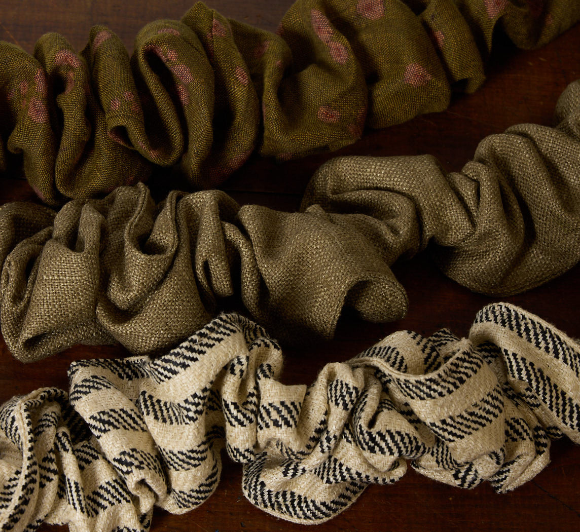 PIERCE & WARD STONE OLIVE CORD COVER IN RAW SILK