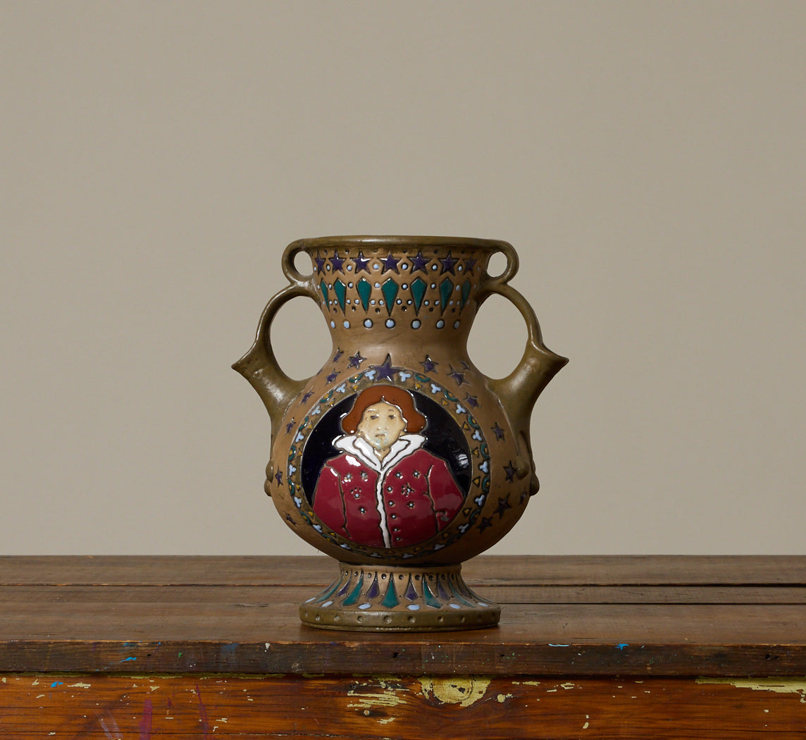 1900S AUSTRIAN AMPHORA PORTRAIT & SWAN VASE