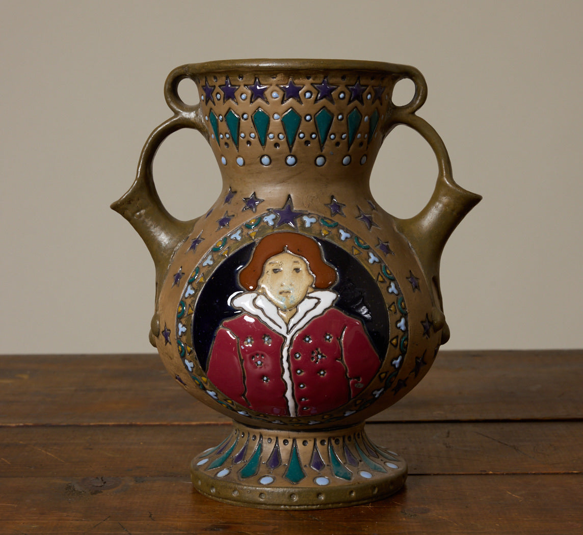 1900S AUSTRIAN AMPHORA PORTRAIT & SWAN VASE