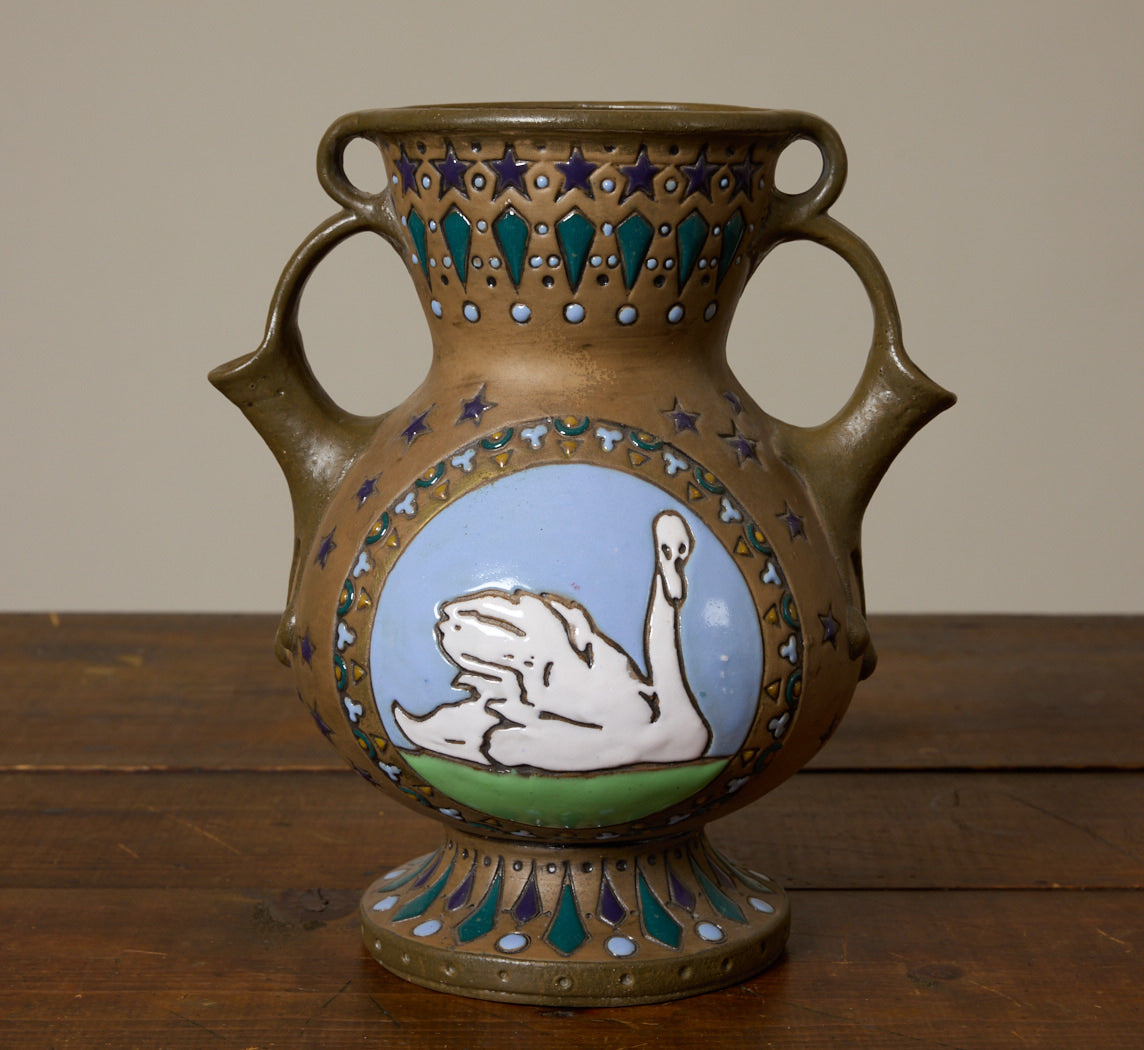 1900S AUSTRIAN AMPHORA PORTRAIT & SWAN VASE