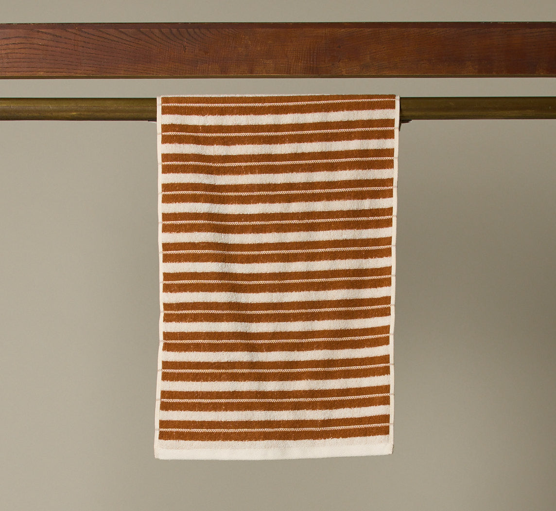 BAINA SAN LUIS HAND TOWEL IN CHALK AND FUYU