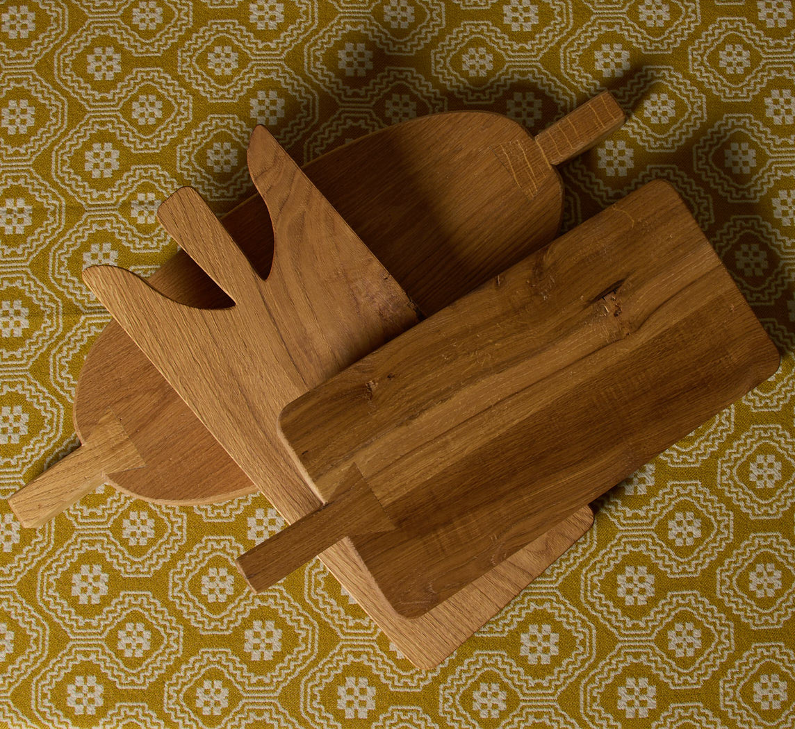 IL BUCO VITA DOUBLE HANDLED OVAL CUTTING BOARD