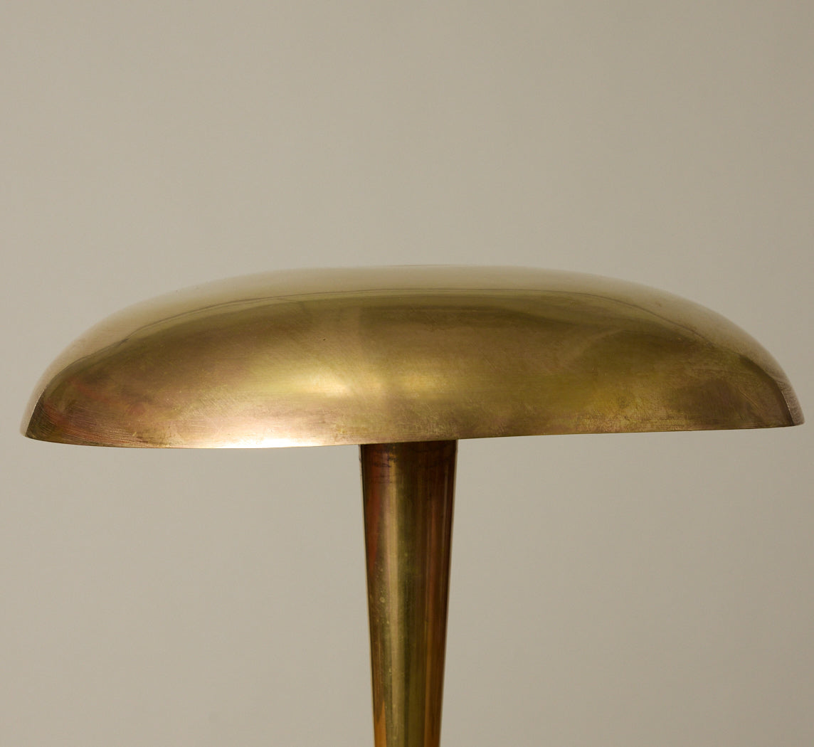 MID CENTURY BRASS TABLE LAMP WITH DOME SHADE