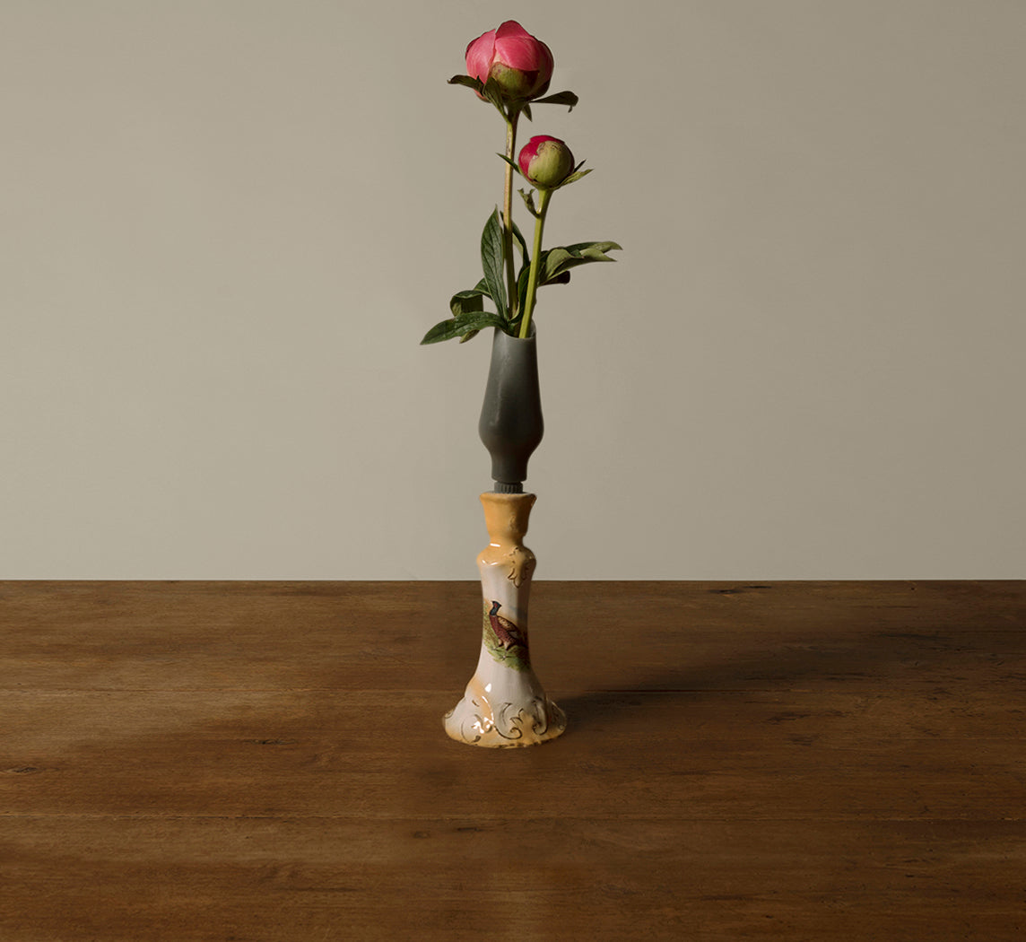 HANDS WAX VASE IN STORM