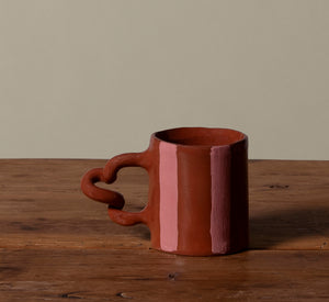 TERRACOTTA WIGGLE MUG WITH PINK STRIPE