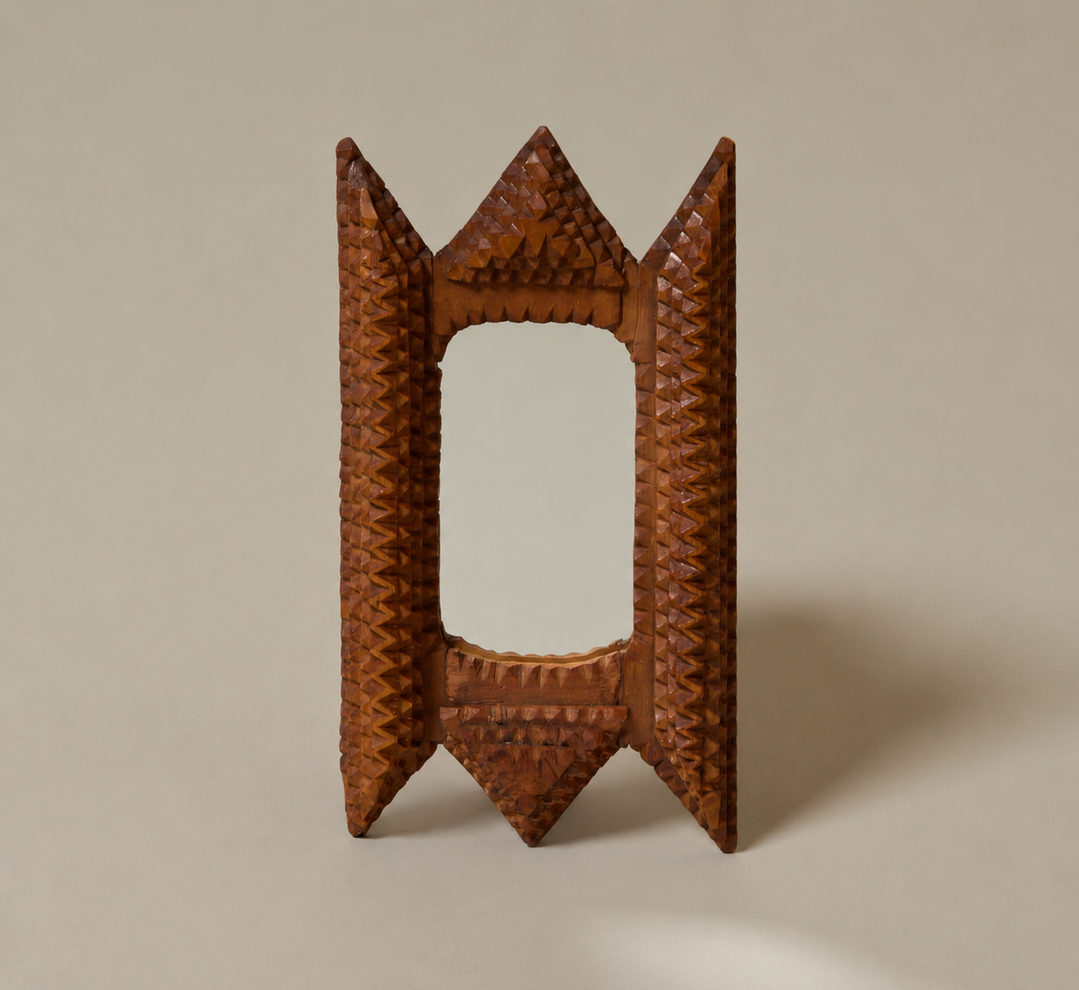 19TH CENTURY POINTED TRAMP ART WALL MIRROR