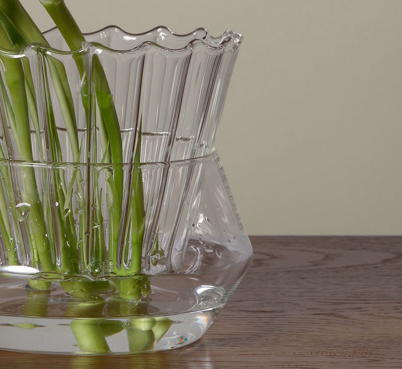 SPLASH VASE