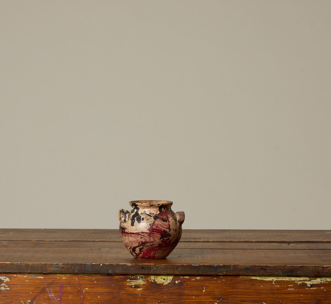 ANTIQUE AGATEWARE VASE