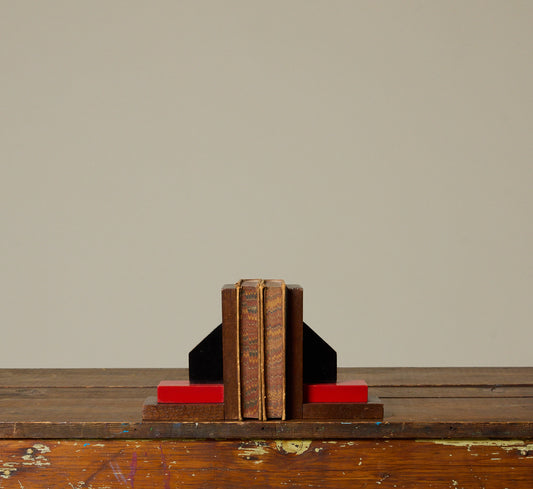 PAIR OF AMSTERDAM SCHOOL WOODEN BOOKENDS, C.1925