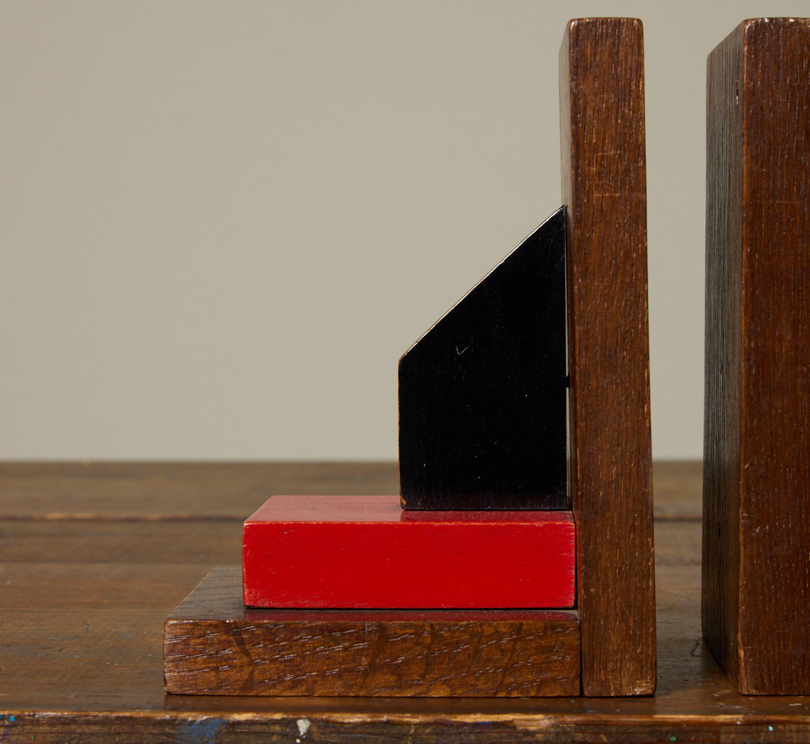 PAIR OF AMSTERDAM SCHOOL WOODEN BOOKENDS, C.1925