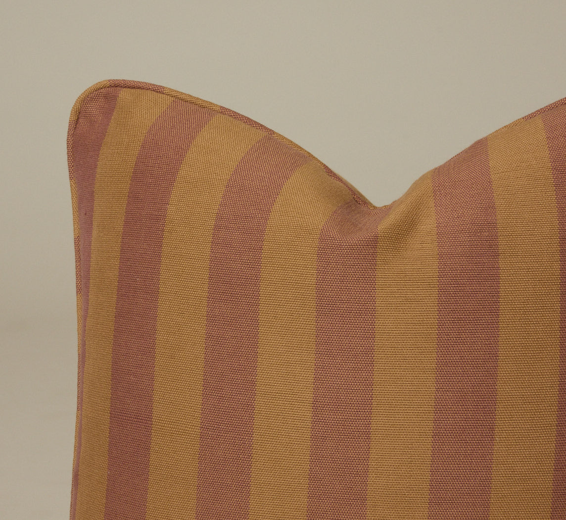 THE DESDEMONA PILLOW