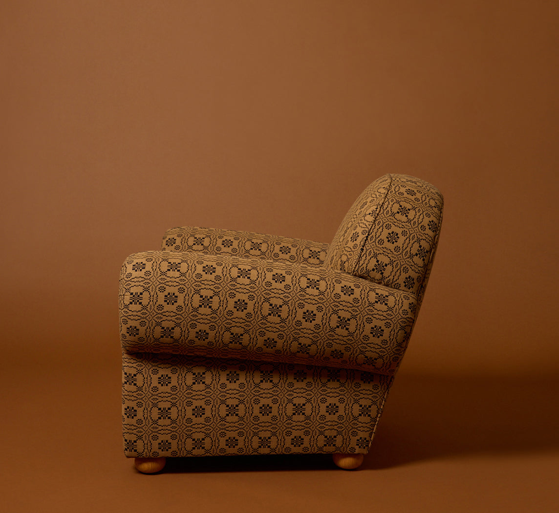 PIERCE & WARD LUCKY CHAIR IN LOVERS KNOT