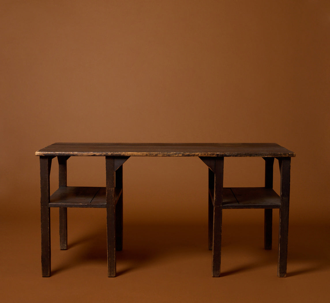 ANTIQUE WOODEN WORK DESK