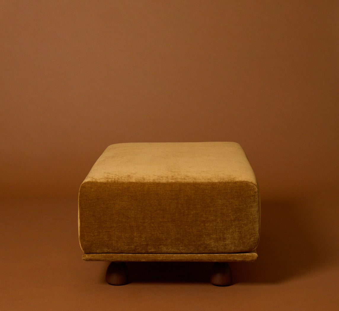 PIERCE & WARD ENZO MODULAR SOFA IN HONEY CHENILLE