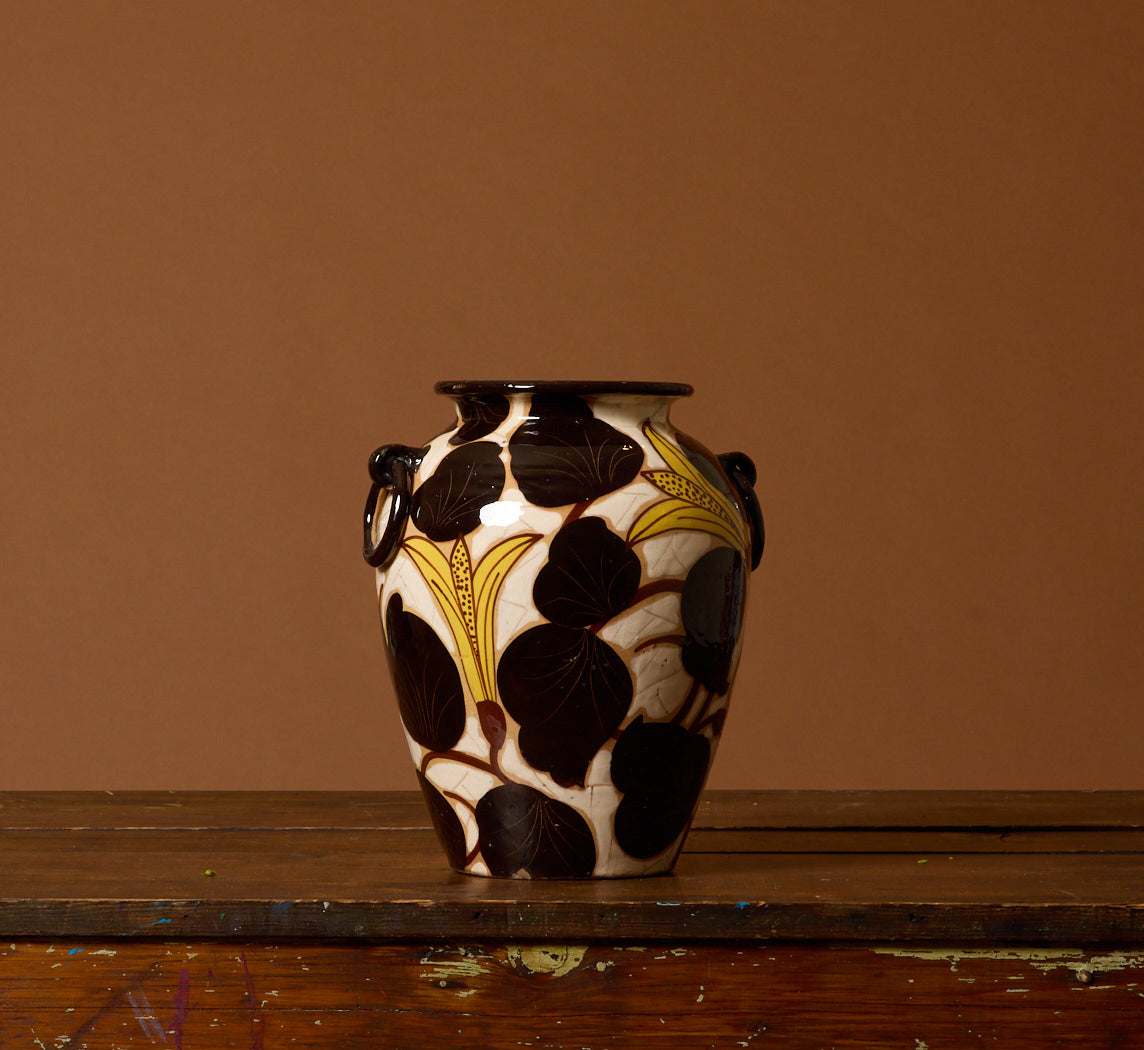 1930S ITALIAN NOVECENTO PAINTED LILY MAJOLICA VASE