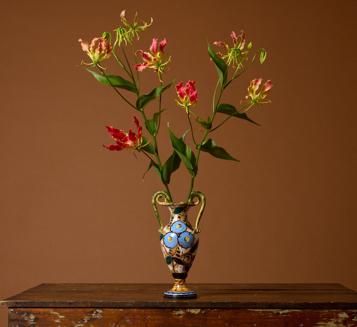 ITALIAN NOVECENTO FLORAL AMPHORA VASE, C. 1930