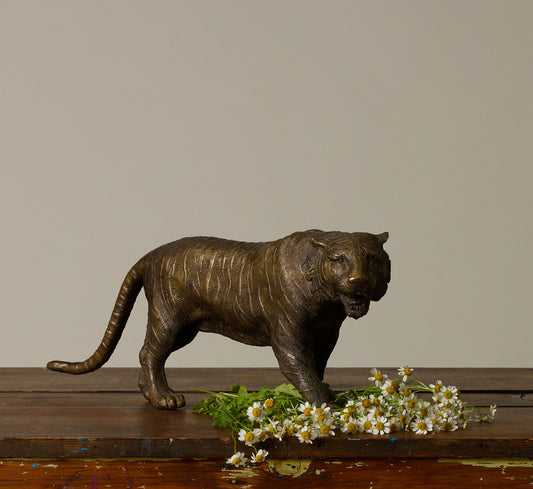 20TH CENTURY JAPANESE BRONZE TIGER