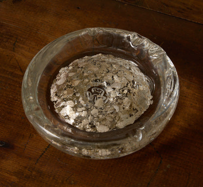 PIERCE & WARD HAND BLOWN GLASS ASH TRAY IN SILVER