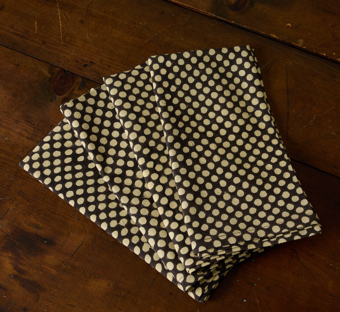VESUVIUS NAPKIN SET BY STUDIO FORD