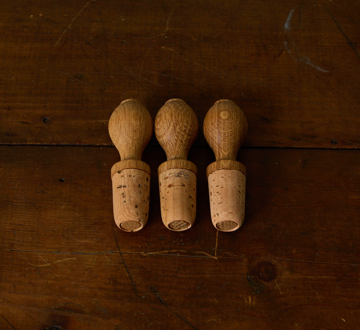 OAK WINE STOPPER